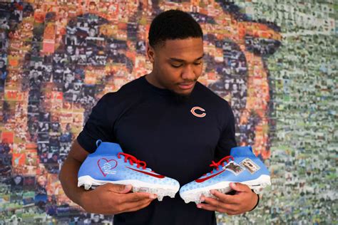 How a local museum helped 100-plus Chicago Bears employees tell their stories through sneakers in the NFL’s My Cause, My Cleats campaign